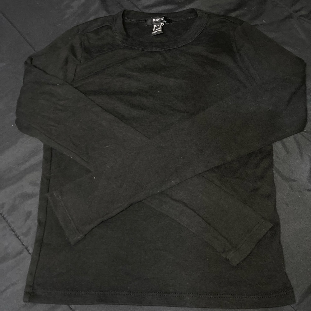 Black cropped long sleeve